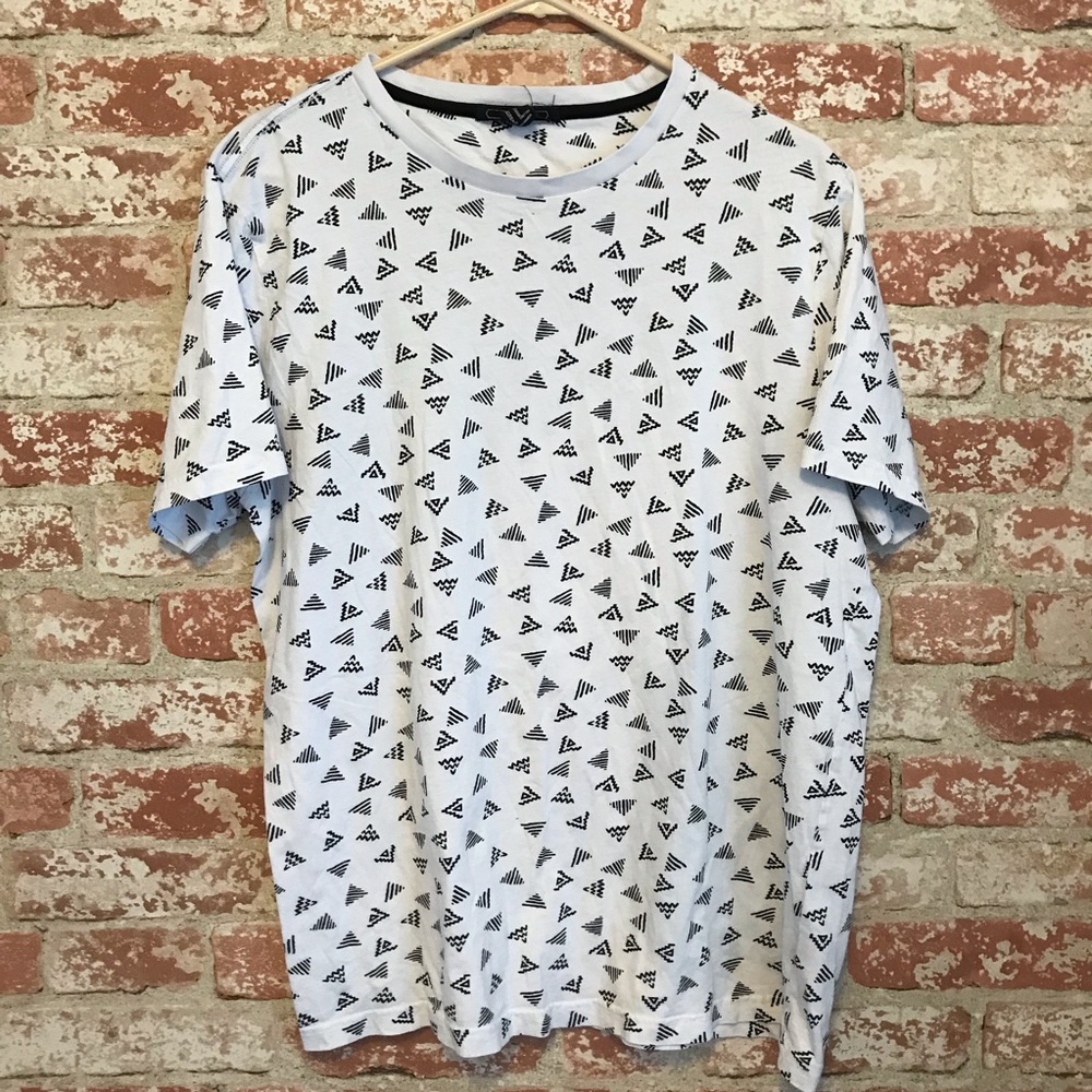Forever 21 Men Black and White Tee